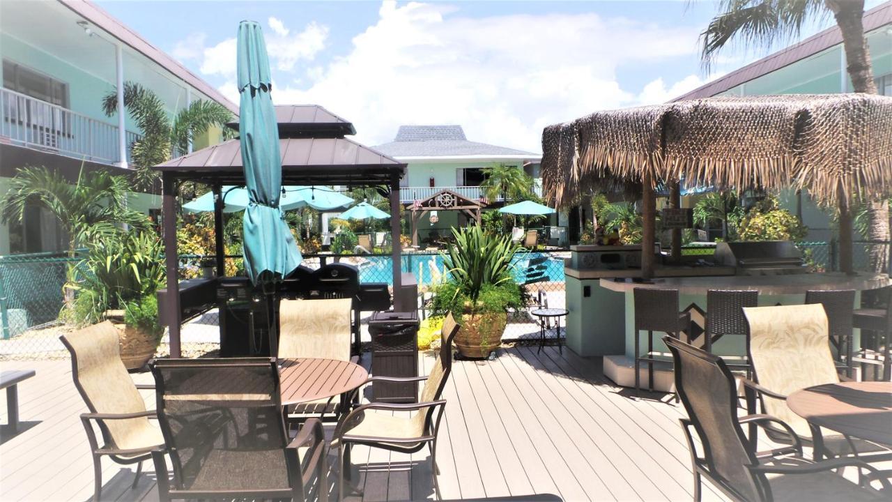 Island House Resort Hotel Сант Пит Бич Экстерьер фото