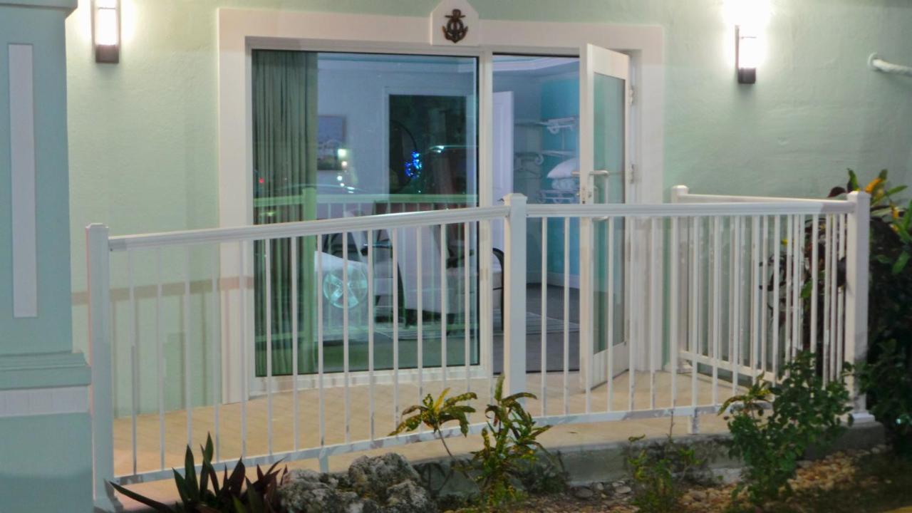 Island House Resort Hotel Сант Пит Бич Экстерьер фото